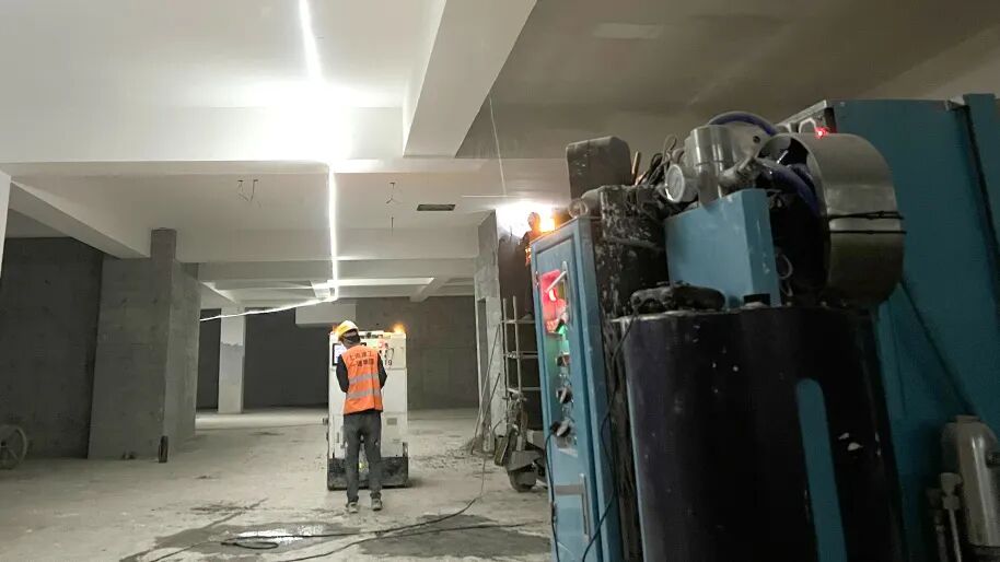 上海建工米哈游新總部建設(shè)項(xiàng)目抹灰+噴涂(圖5)