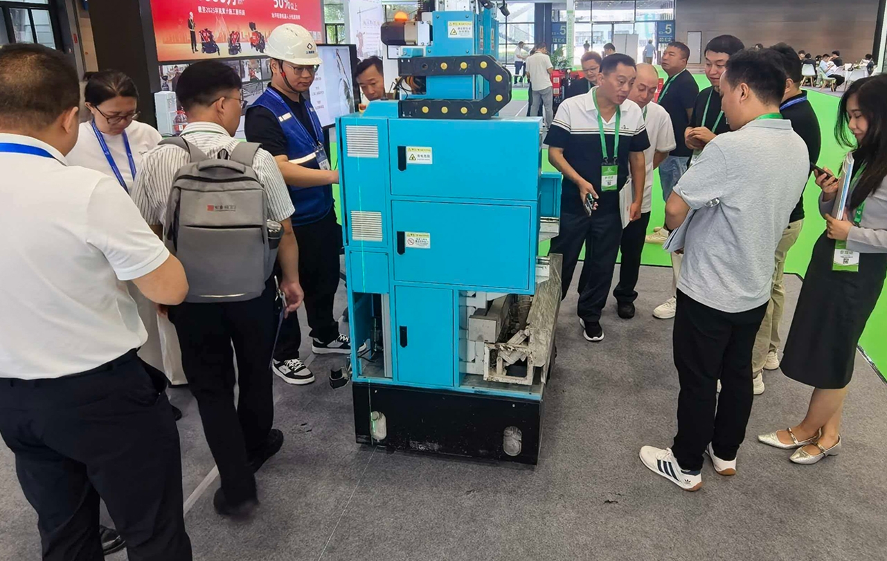 Weijian Technology makes its debut at the 2026 Changsha Construction Expo, with robot technology solving the problem of "dirty, messy, and heavy" construction!(圖3)